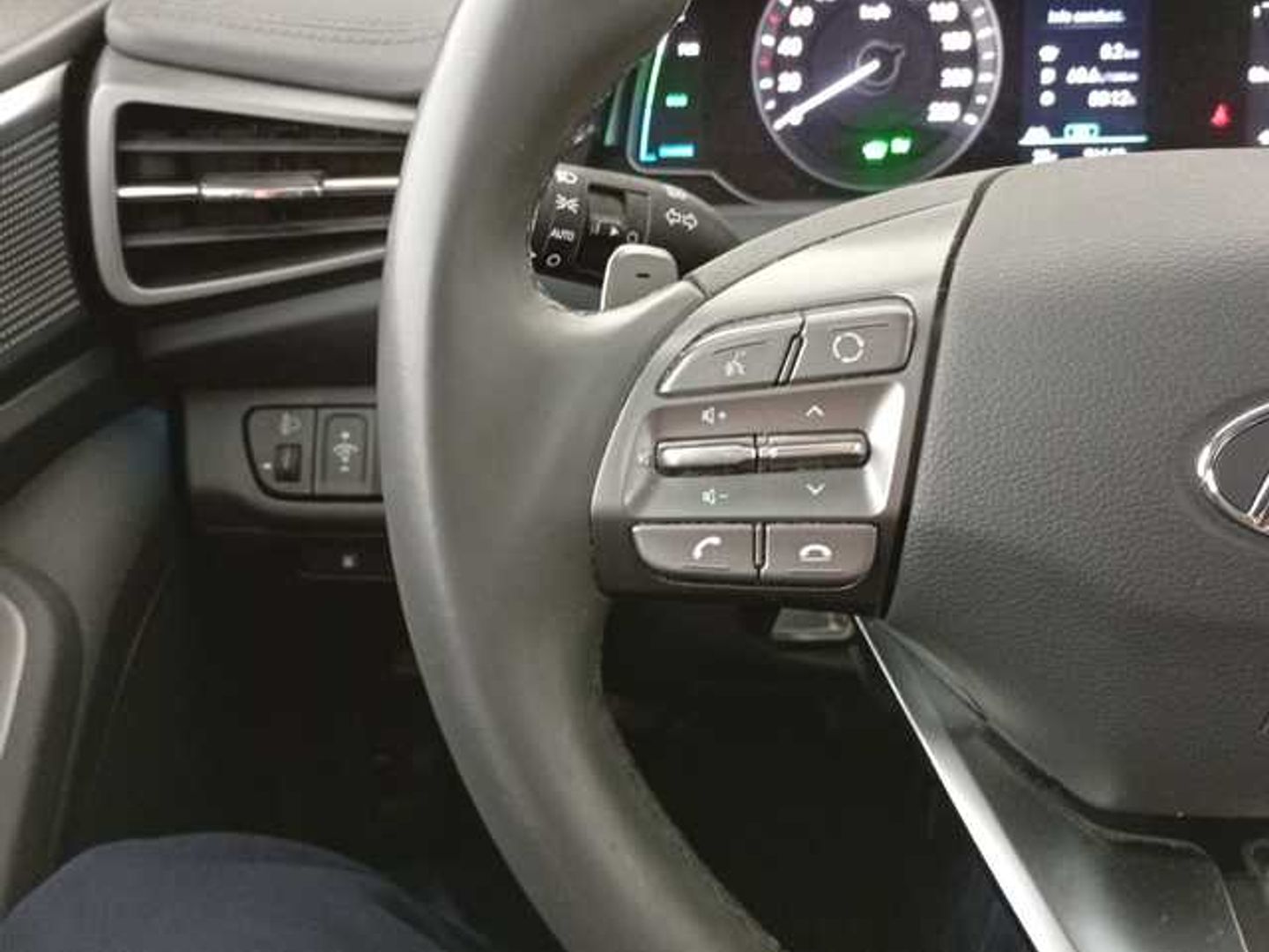 Hyundai Ioniq 1.6 GDI HEV Klass DCT 104 kW (141 CV)