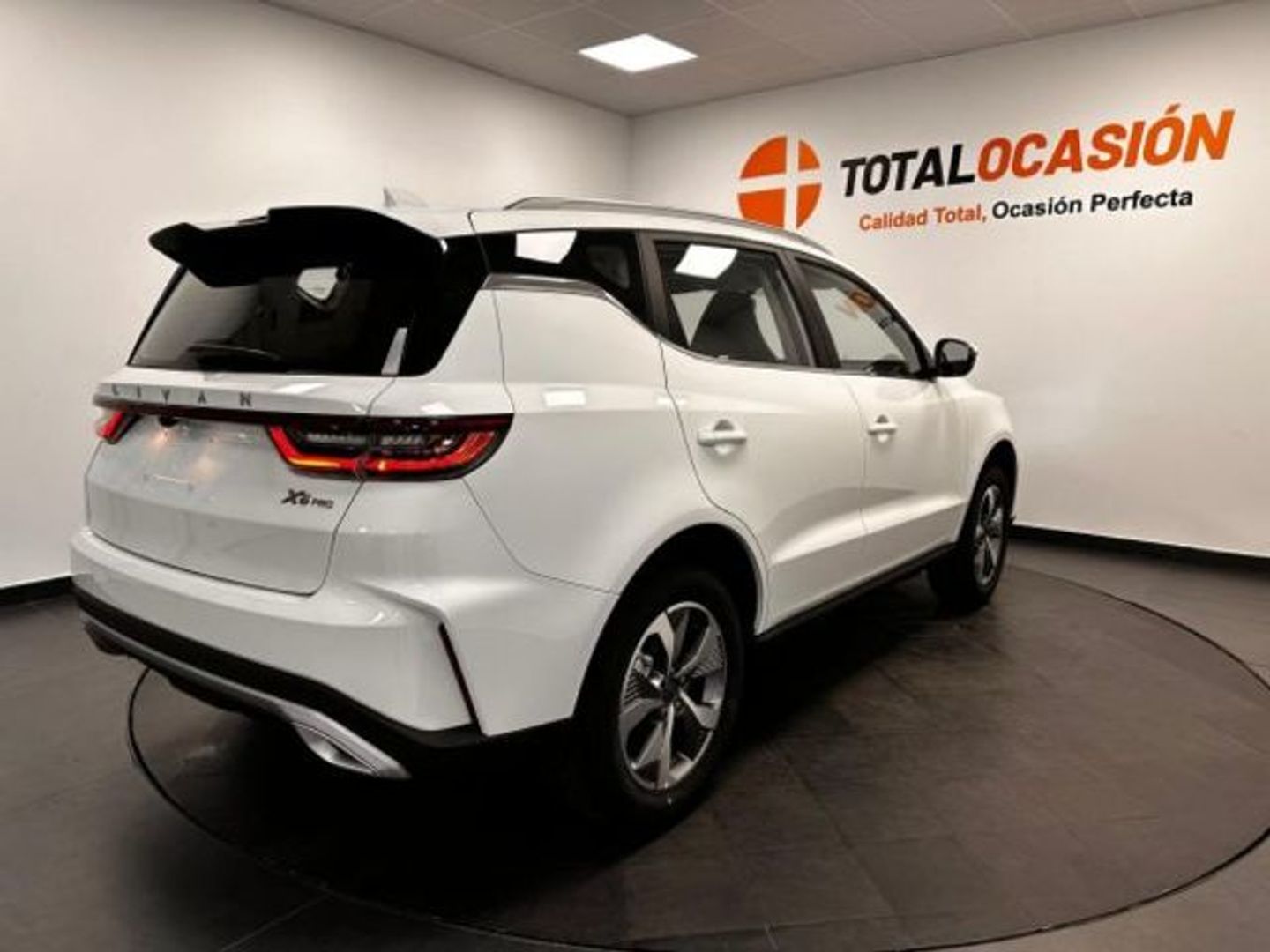 LIVAN X6 Pro 128 kW (174 CV)
