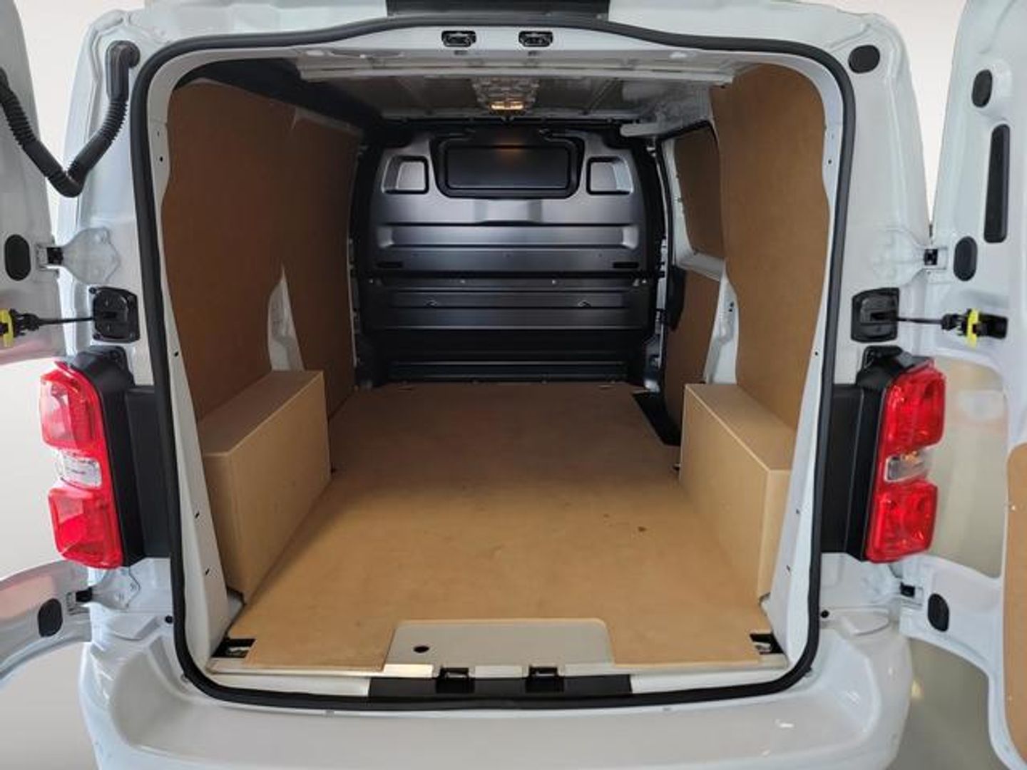 Citroen Jumpy Furgon BlueHDI 120 Talla M 88 kW (120 CV)