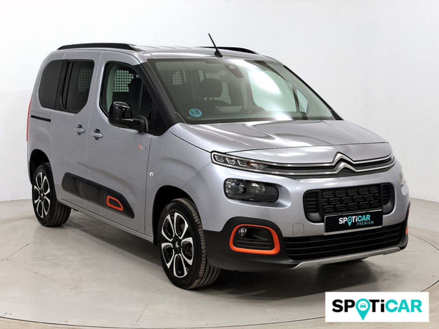 Citroen Berlingo BlueHDi 100 S&S Talla M Shine 75 kW (102 CV) Gris Industrial