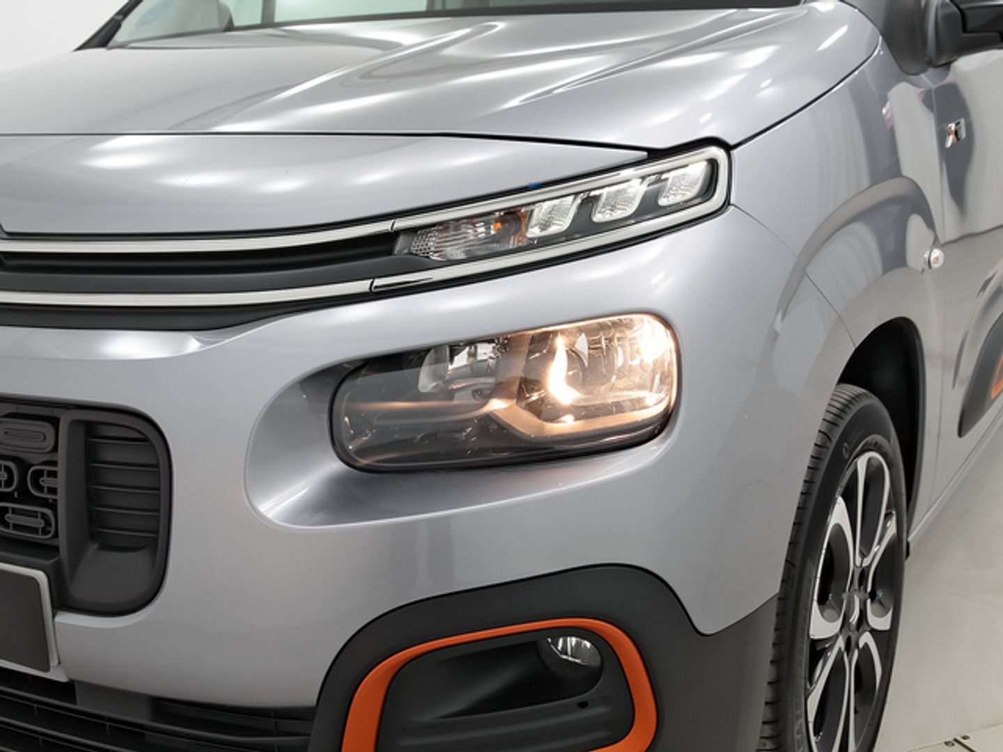 Citroen Berlingo BlueHDi 100 S&S Talla M Shine 75 kW (102 CV)