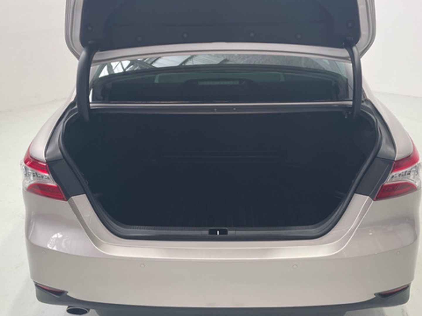 Toyota Camry 2.5 220H Luxury 160 kW (218 CV)
