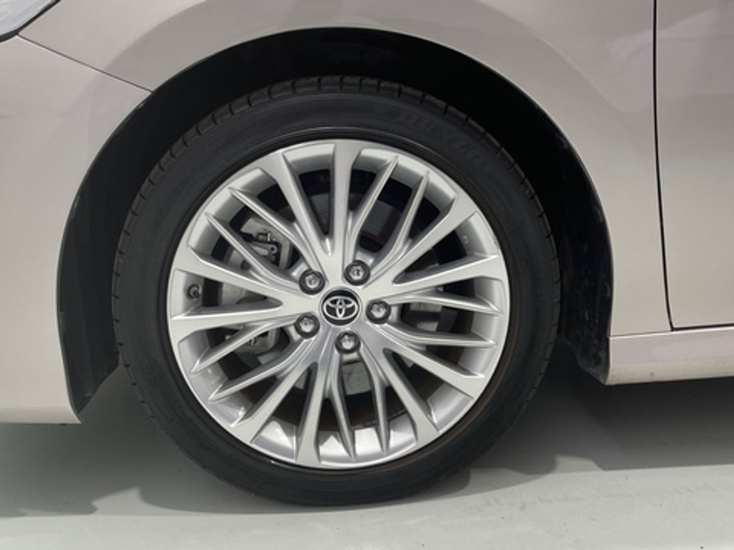 Toyota Camry 2.5 220H Luxury 160 kW (218 CV)