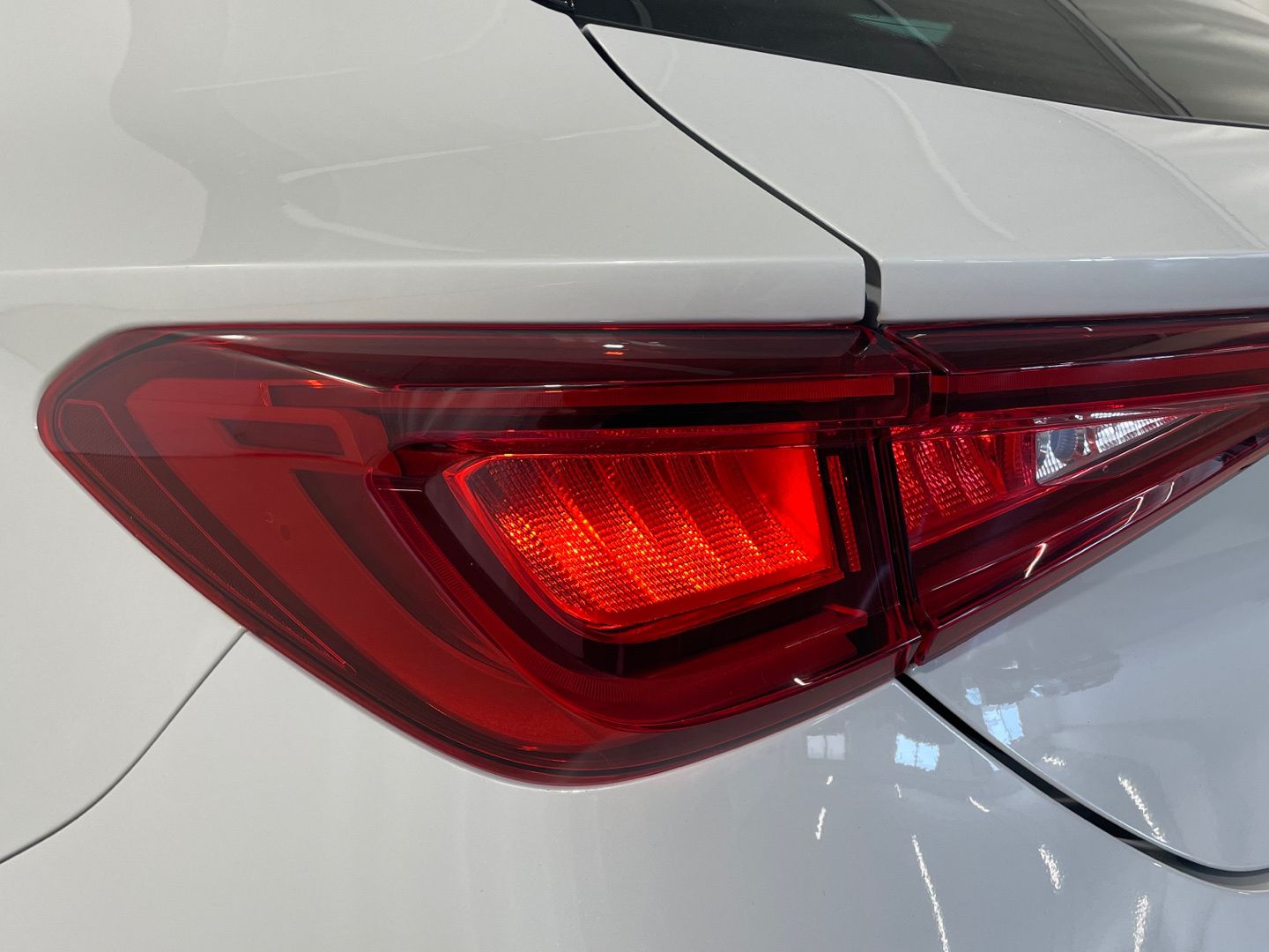 CUPRA León 1.5 eTSI DSG 110 kW (150 CV)
