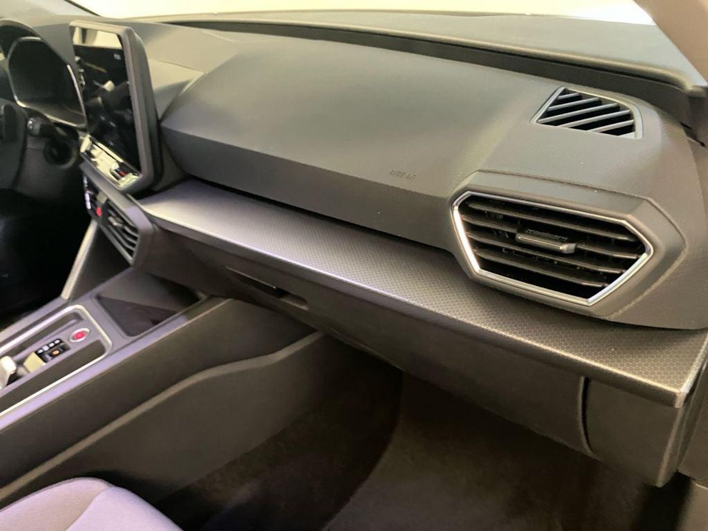 SEAT León 1.5 eTSI S&S Style Special Edition DSG 110 kW (150 CV)