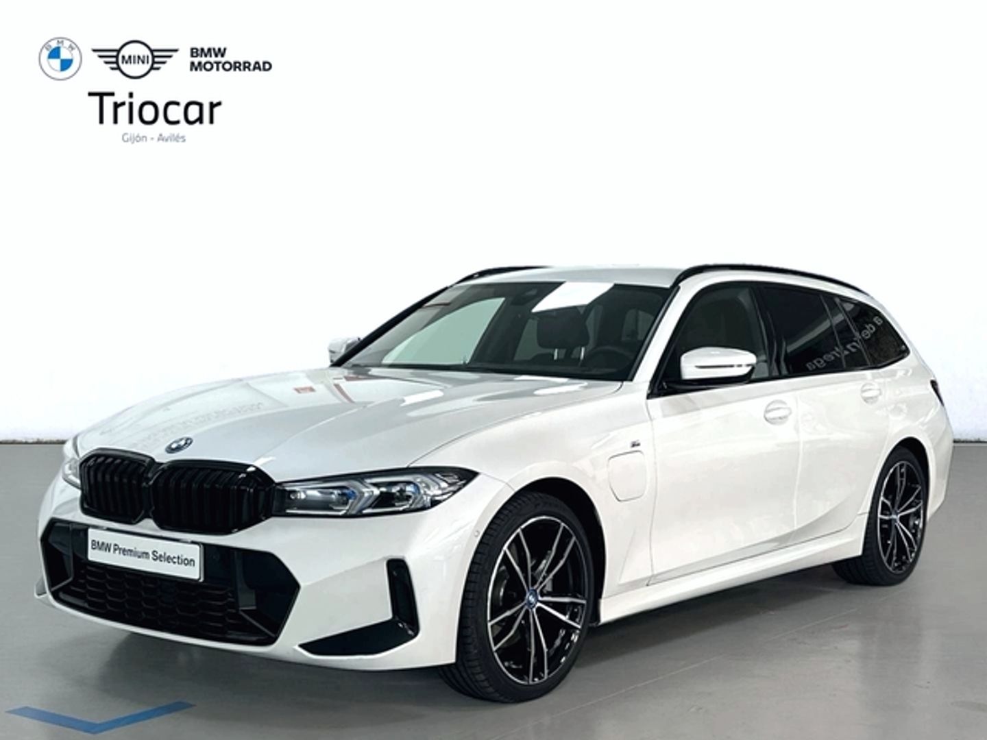BMW Serie 3 330e xDrive Touring 215 kW (292 CV) Blanco Familiar