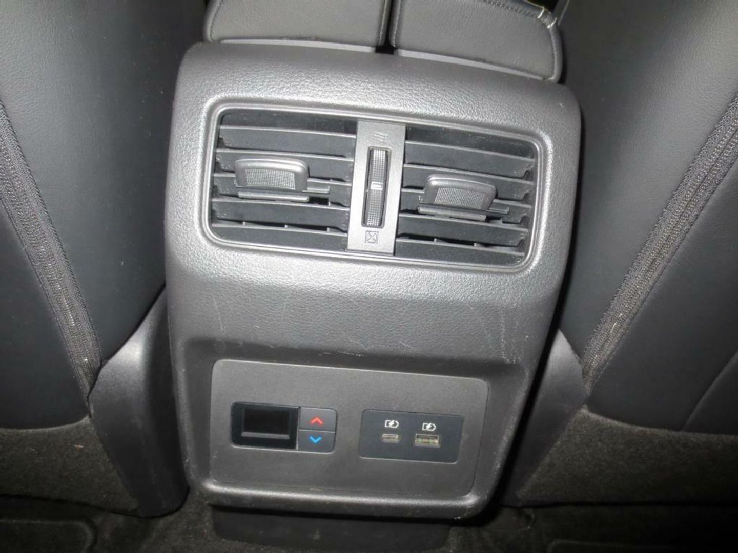 Nissan X-Trail 1.5 e-4ORCE Tekna 4x4 AT 157 kW (213 CV)