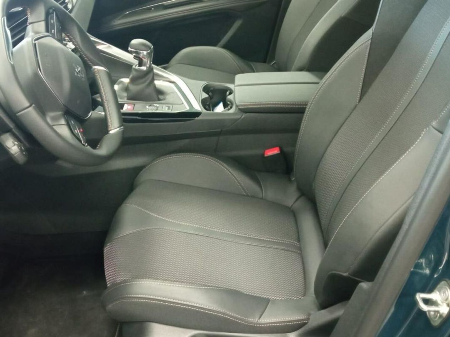 Peugeot 3008 PureTech 130 S&S GT 96 kW (130 CV)