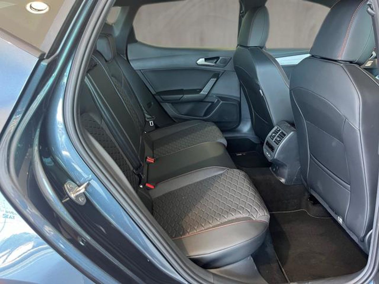 SEAT León 1.5 TSI e-Hybrid S&S FR XXL DSG 150 kW (204 CV)