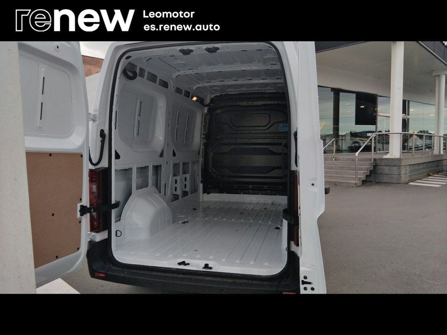 Renault Master E-Tech Furgon Gran Autonomía L2H2 3500 105 kW (143 CV)