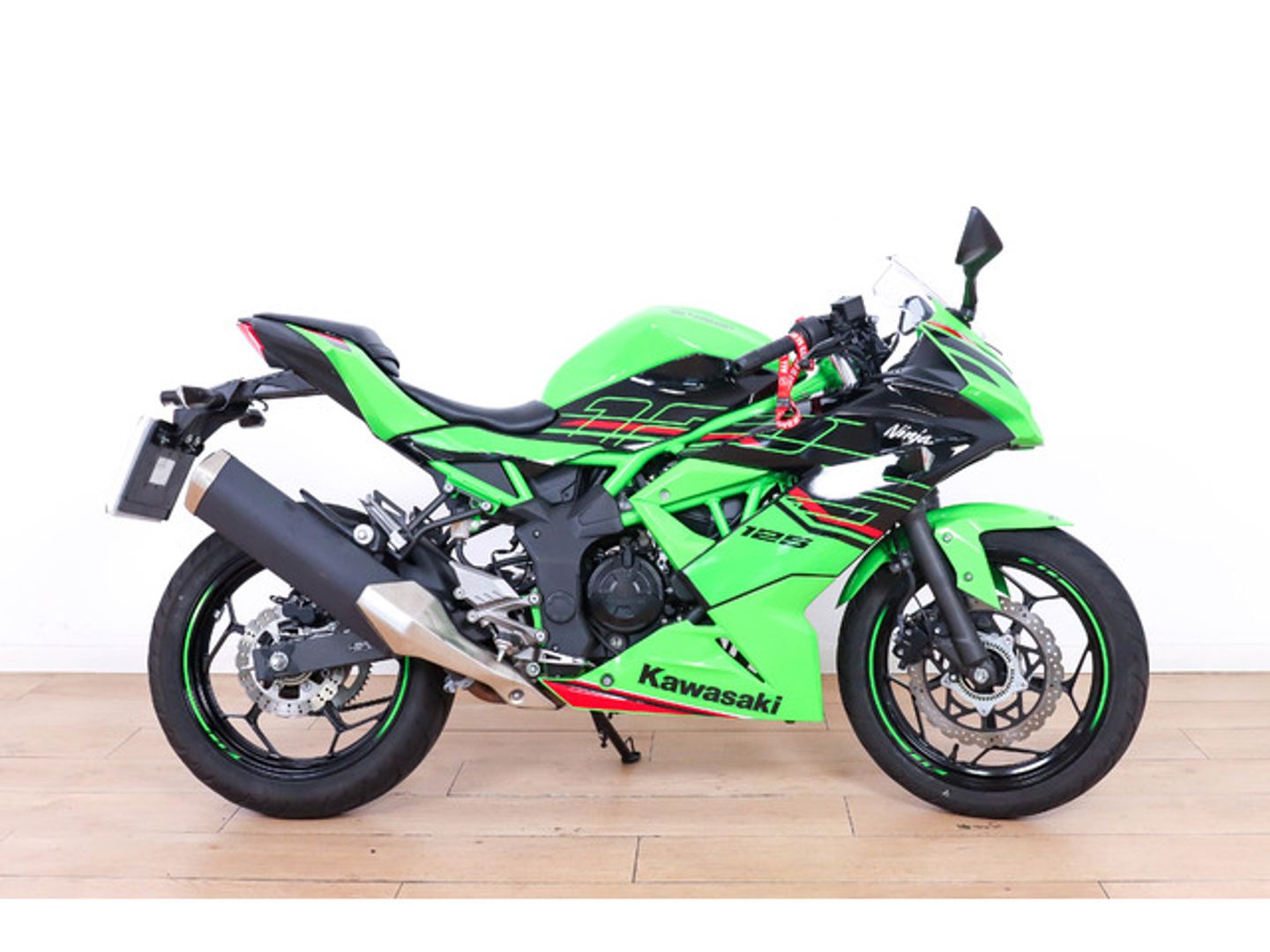 Kawasaki Ninja 125 Performance Verde Motorcycle
