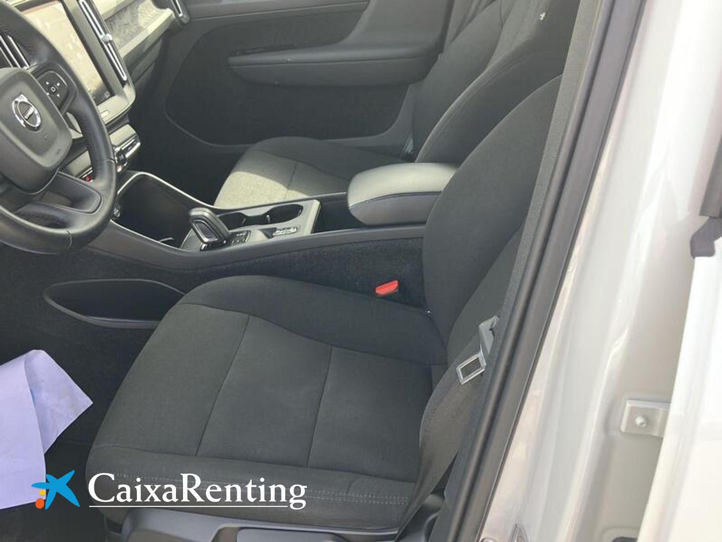 Volvo XC40 T3 Momentum Core Auto 120 kW (163 CV)