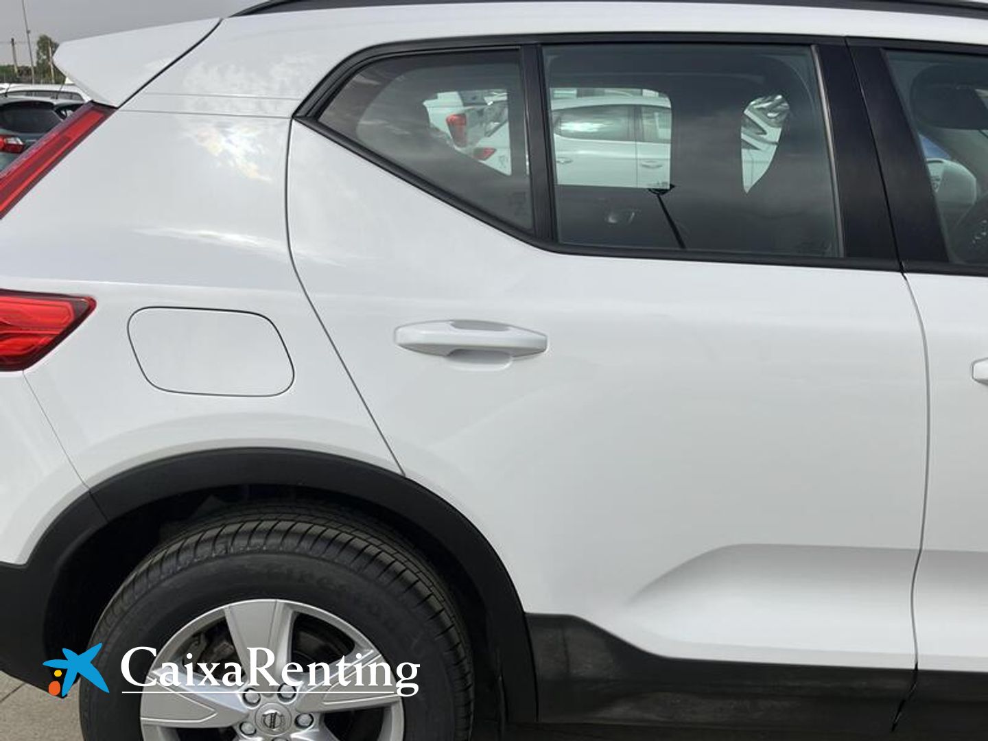 Volvo XC40 T3 Momentum Core Auto 120 kW (163 CV)