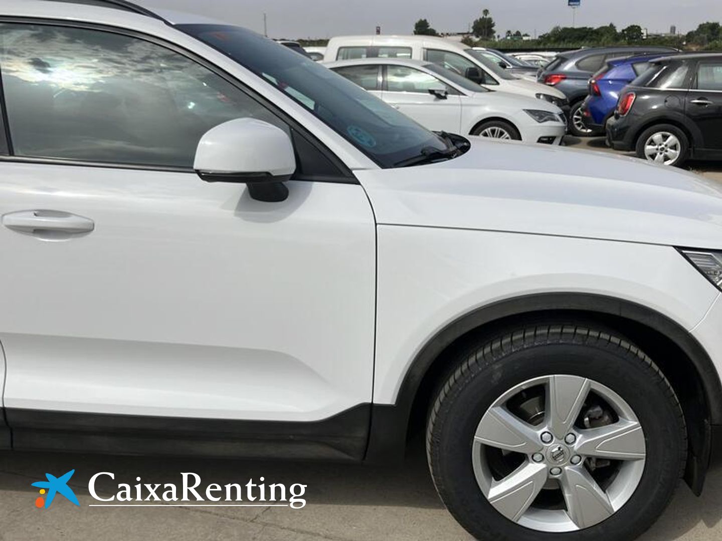Volvo XC40 T3 Momentum Core Auto 120 kW (163 CV)