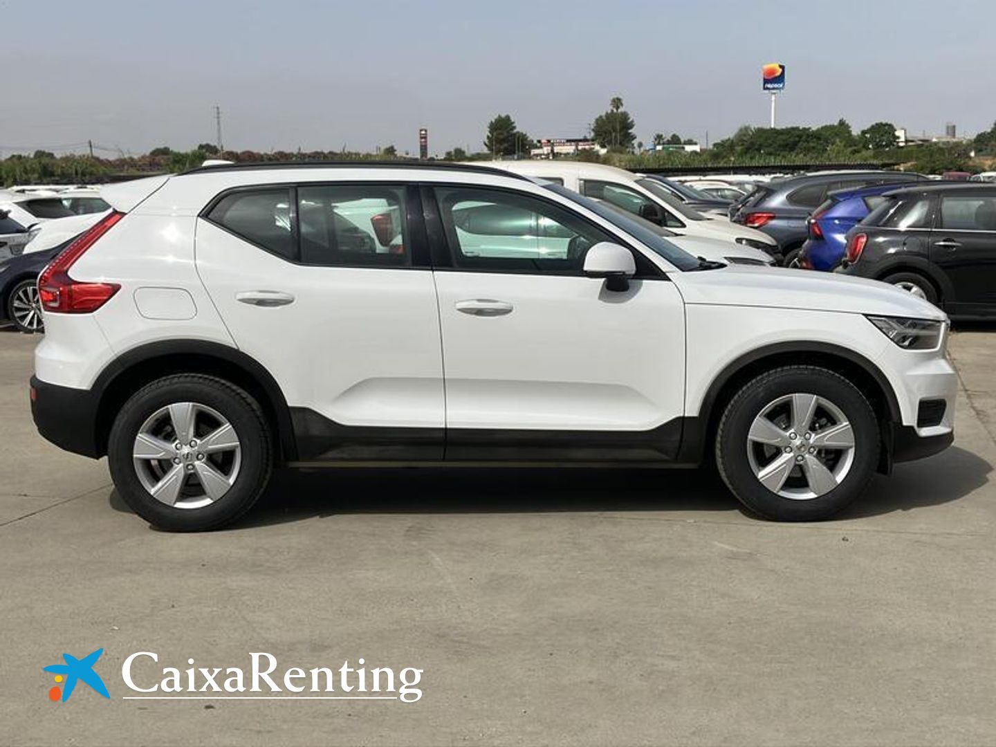 Volvo XC40 T3 Momentum Core Auto 120 kW (163 CV)