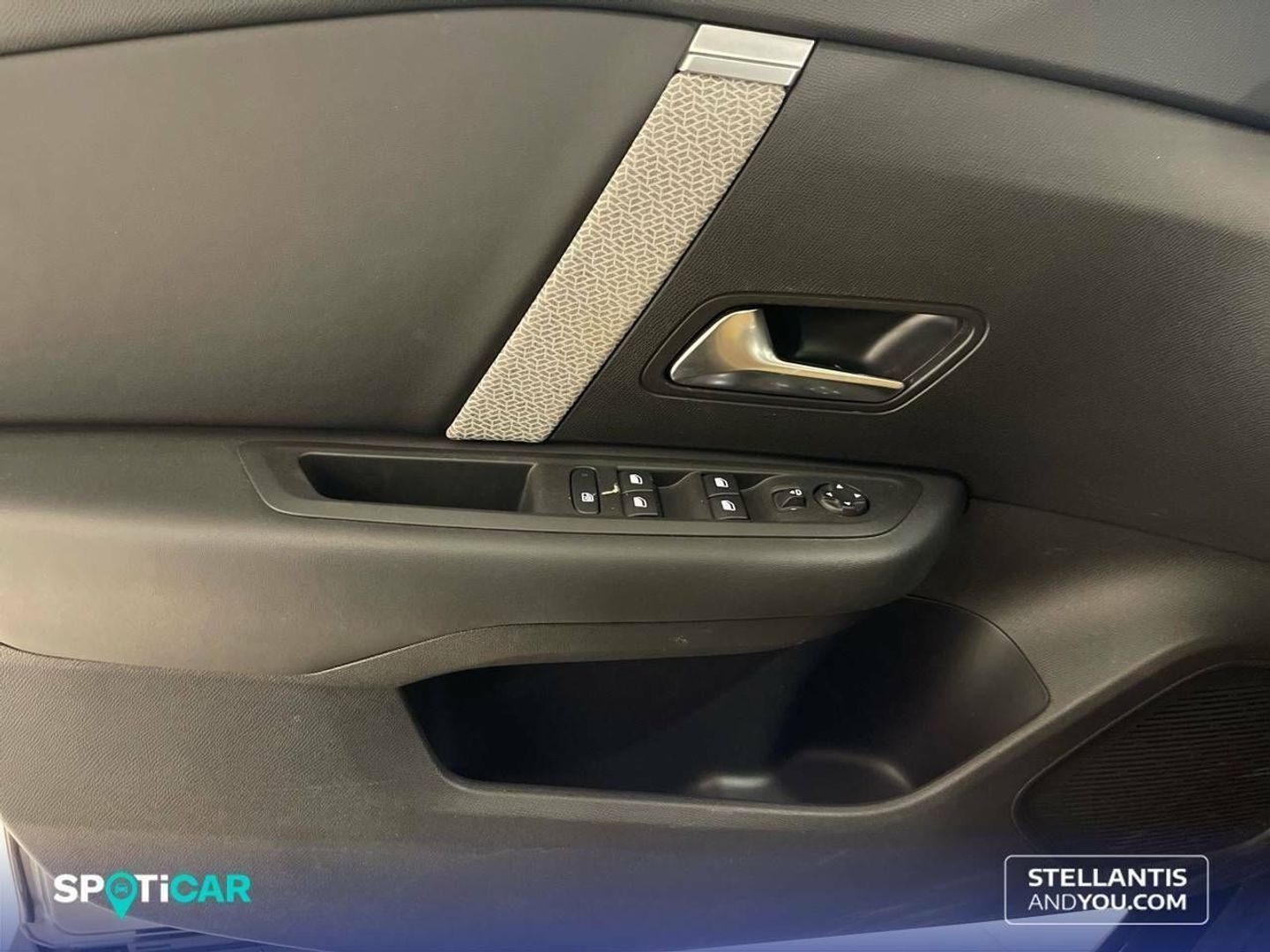 Citroen C4 BlueHDi 130 S&S Plus EAT8 96 kW (131 CV)