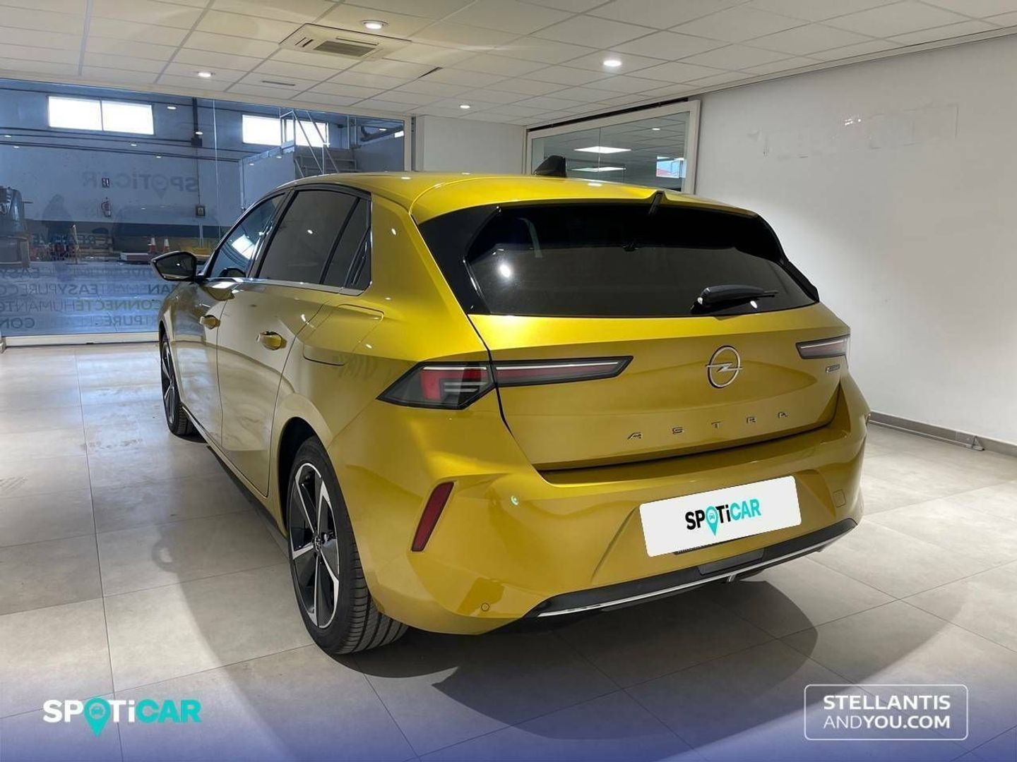 Opel Astra 1.6T PHEV Elegance Auto 133 kW (181 CV)