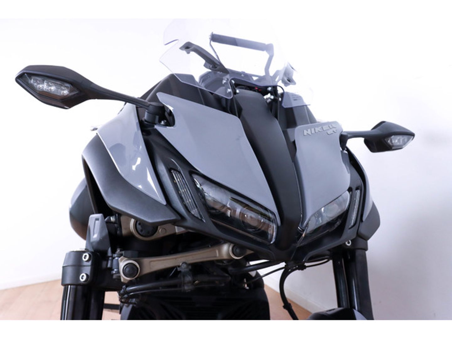 Yamaha Niken 850 GT