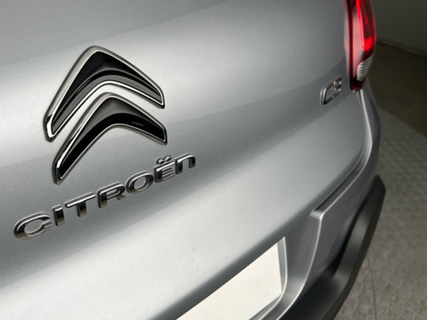 Citroen C3 PureTech 82 C-Series 61 kW (83 CV)