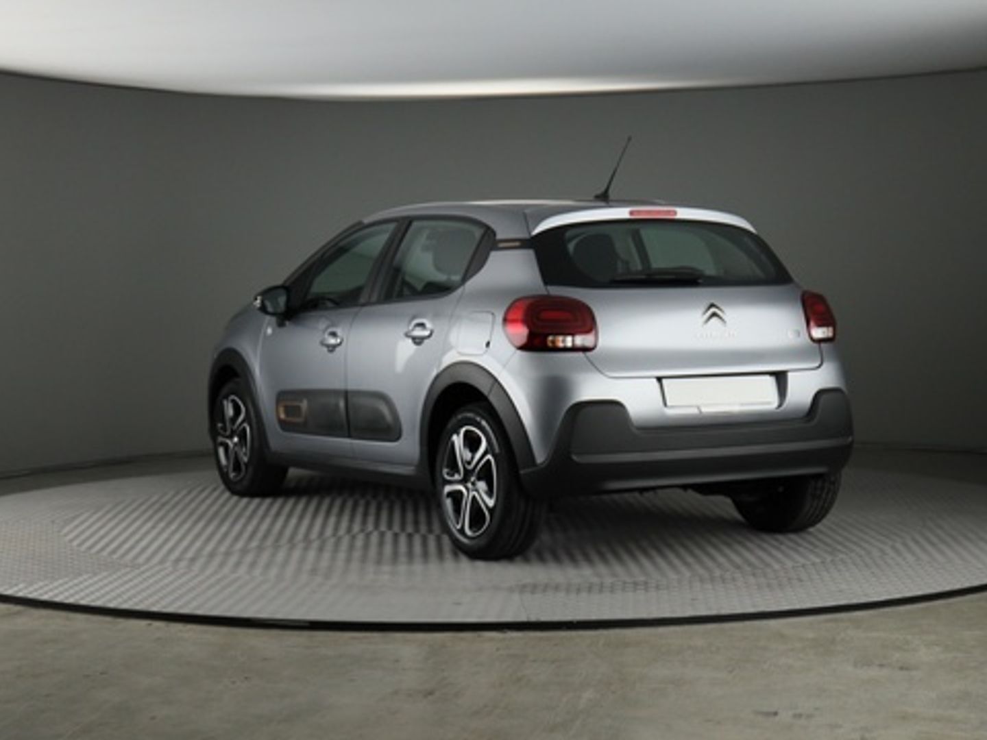 Citroen C3 PureTech 82 C-Series 61 kW (83 CV)
