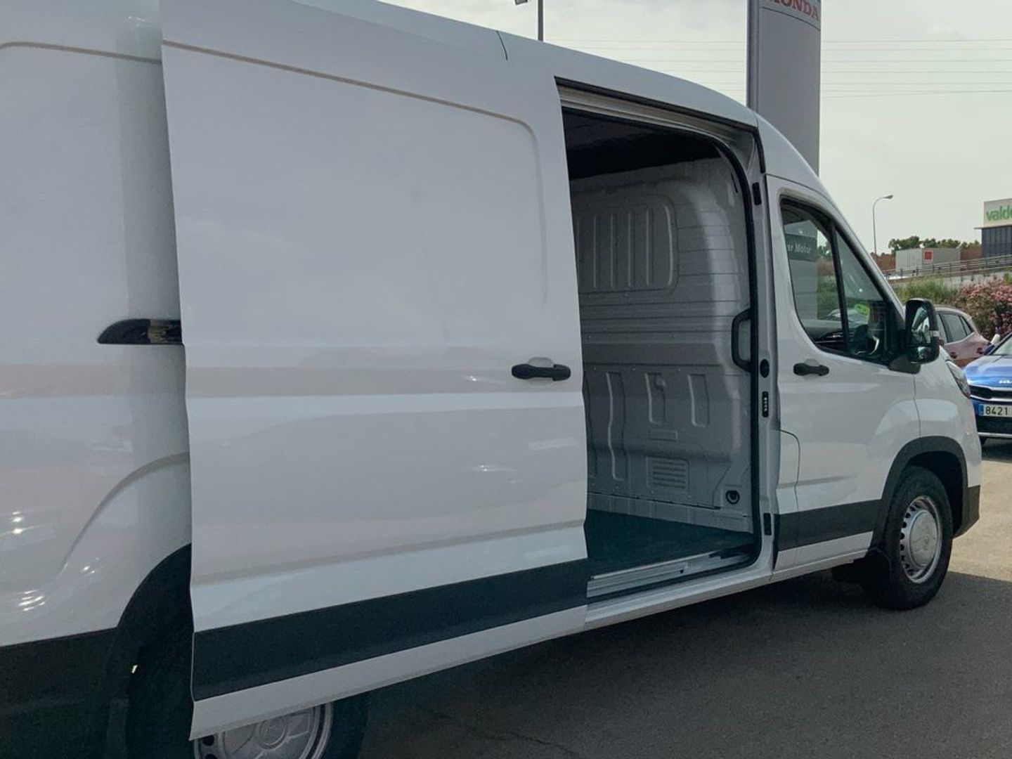 MAXUS Deliver 9 Furgón 2.0D L3H2 110 kW (150 CV)