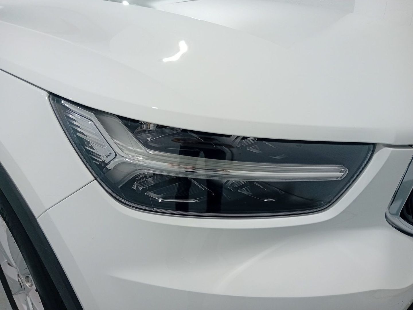 Volvo XC40 T2 Momentum Core 95 kW (129 CV)