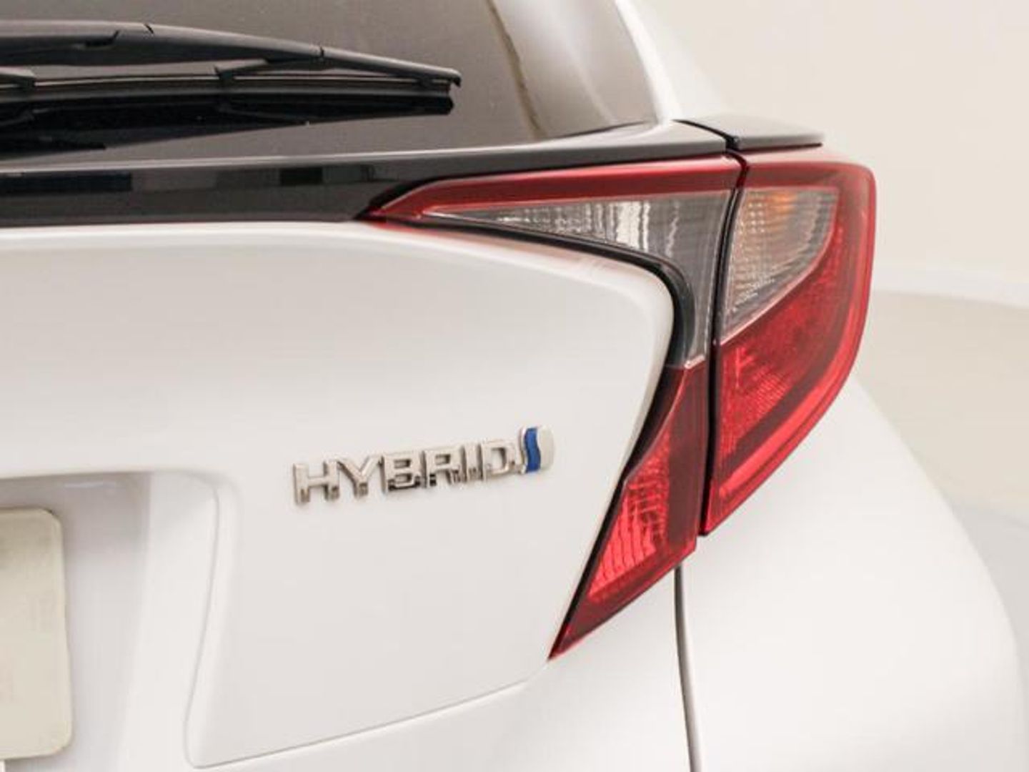 Toyota C-HR 1.8 125H Advance 90 kW (122 CV)