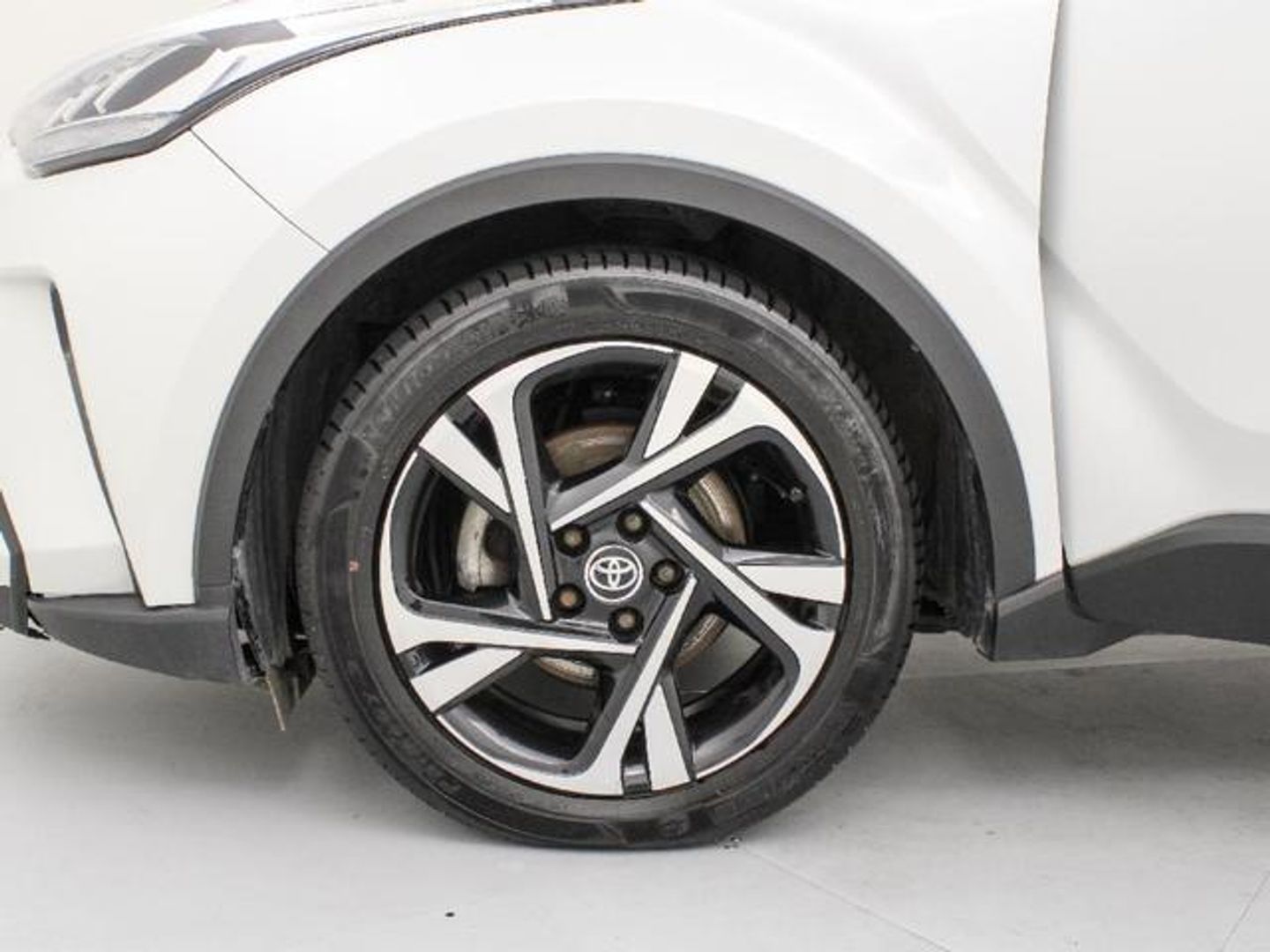 Toyota C-HR 1.8 125H Advance 90 kW (122 CV)