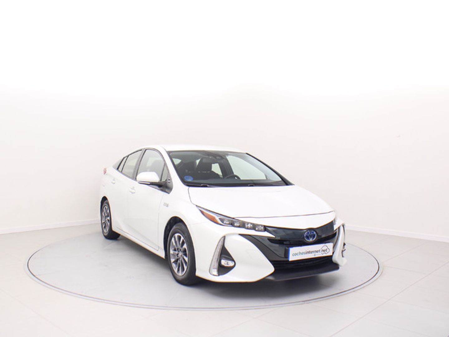 Toyota Prius 1.8 Plug-In 125PH Advance 90 kW (122 CV) Blanco Compact