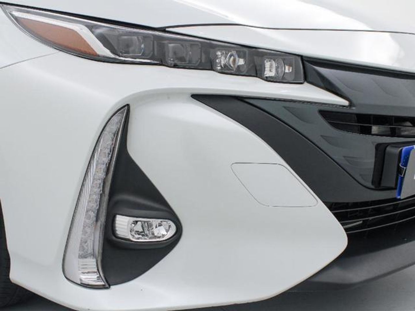 Toyota Prius 1.8 Plug-In 125PH Advance 90 kW (122 CV)