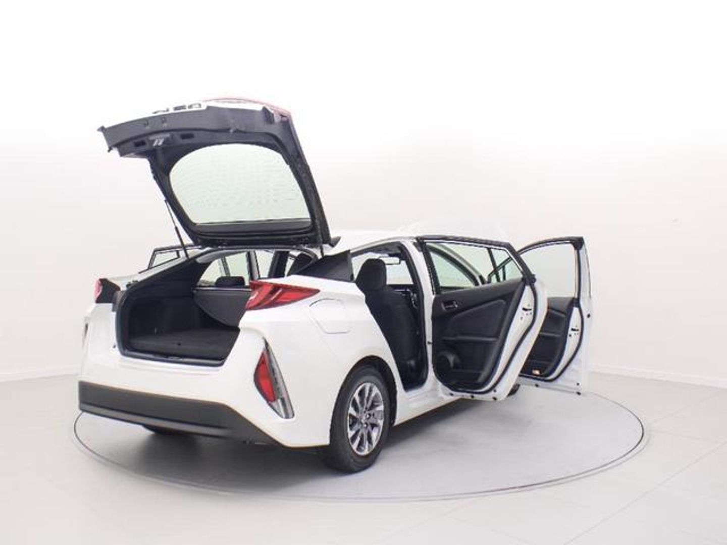 Toyota Prius 1.8 Plug-In 125PH Advance 90 kW (122 CV)