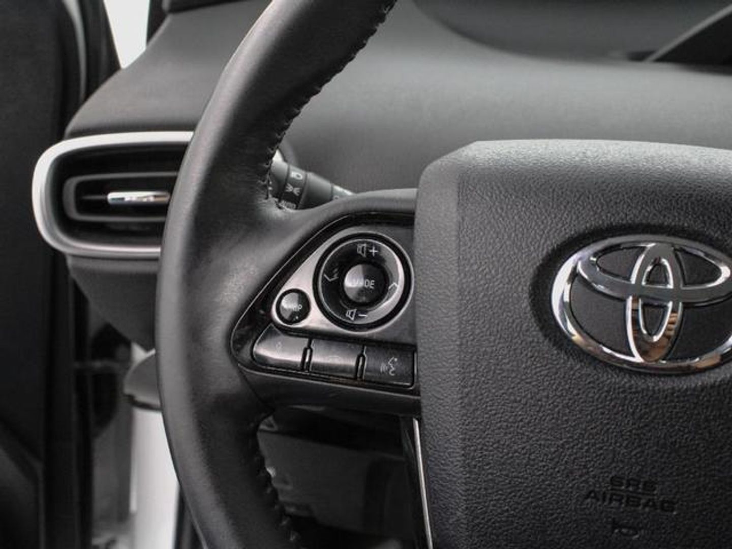 Toyota Prius 1.8 Plug-In 125PH Advance 90 kW (122 CV)