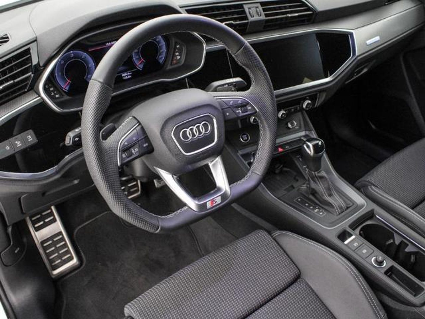 Audi Q3 Black line 35 TDI 110 kW (150 CV) S tronic
