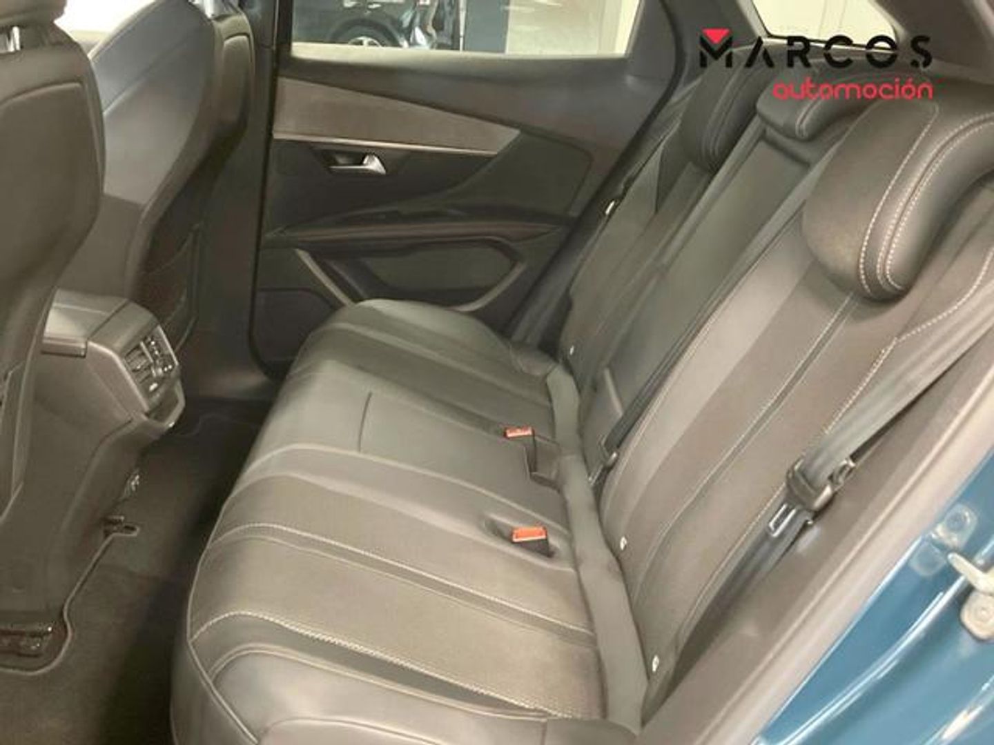 Peugeot 3008 Hybrid 225 GT e-EAT8 165 kW (225 CV)