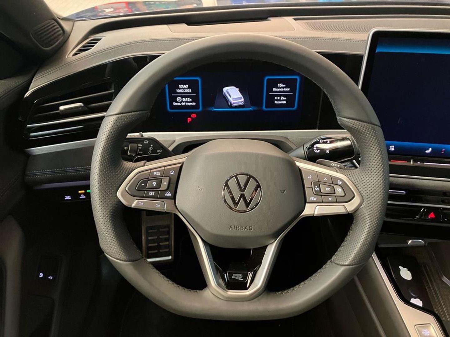 Volkswagen Passat Variant R-Line eHybrid PHEV 200 kW (272 CV) DSG