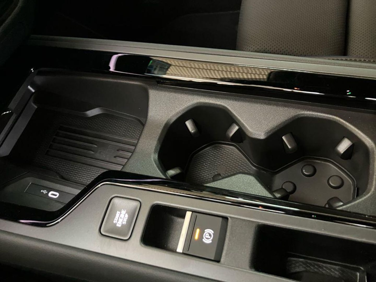 Volkswagen Passat Variant R-Line eHybrid PHEV 200 kW (272 CV) DSG