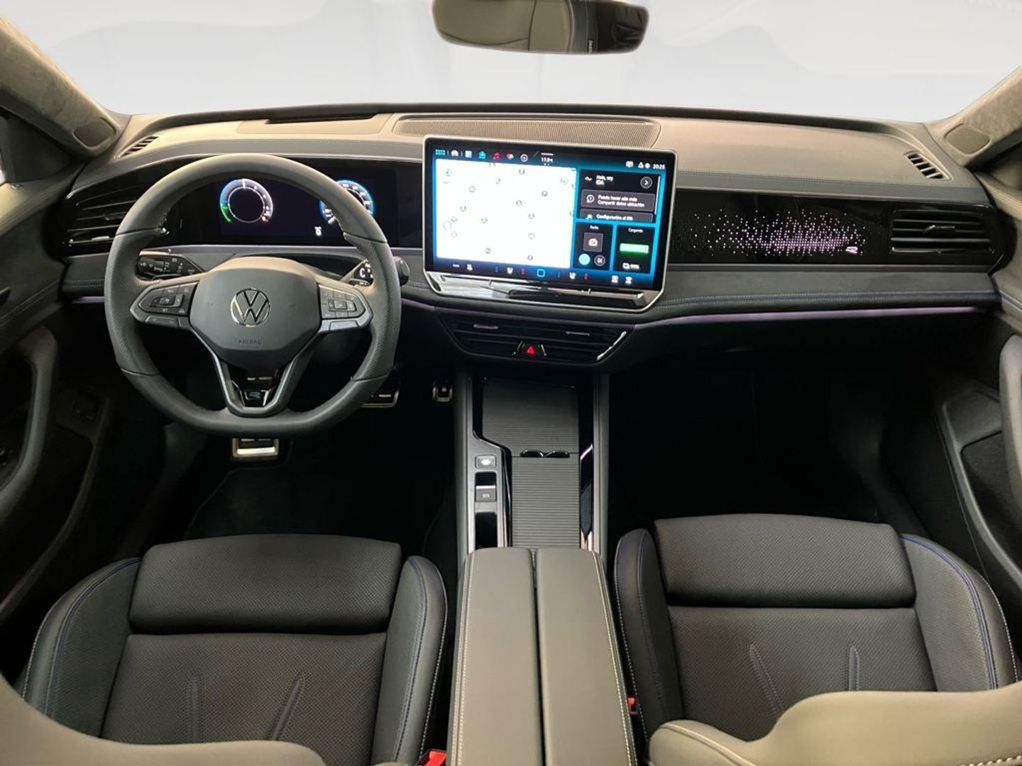 Volkswagen Passat Variant R-Line eHybrid PHEV 200 kW (272 CV) DSG