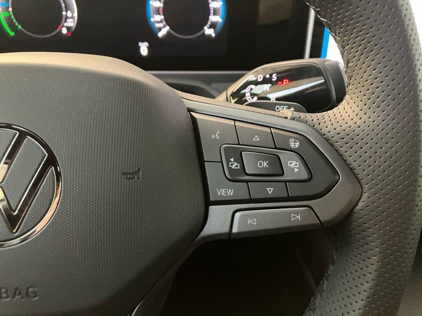 Volkswagen Passat Variant R-Line eHybrid PHEV 200 kW (272 CV) DSG