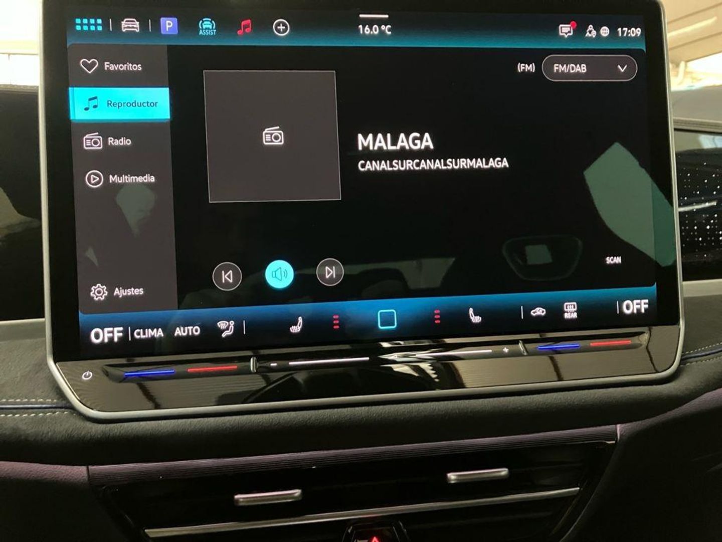 Volkswagen Passat Variant R-Line eHybrid PHEV 200 kW (272 CV) DSG