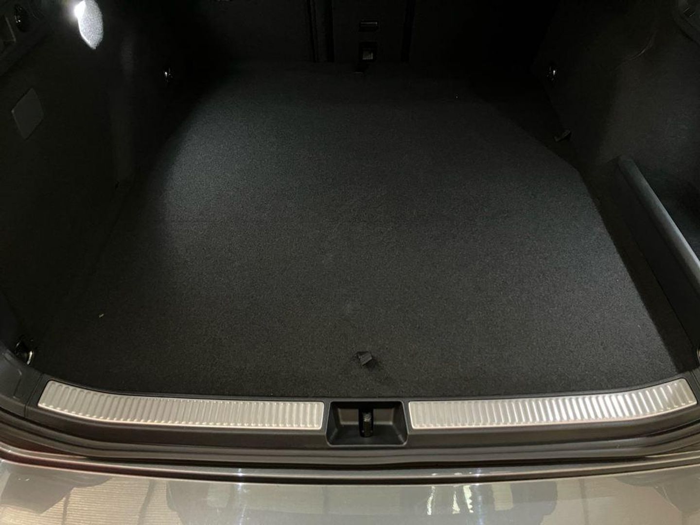 Volkswagen Passat Variant R-Line eHybrid PHEV 200 kW (272 CV) DSG