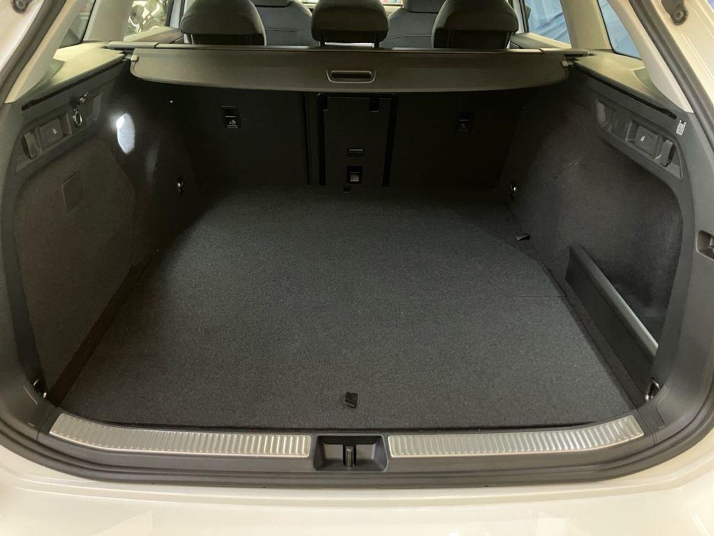 Volkswagen Passat Variant eHybrid PHEV 150 kW (204 CV) DSG