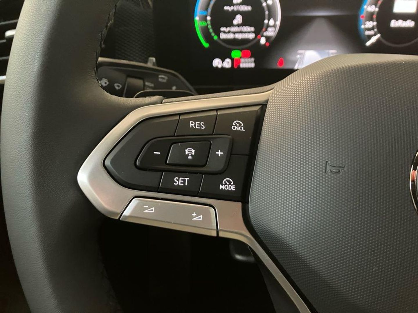 Volkswagen Passat Variant eHybrid PHEV 150 kW (204 CV) DSG