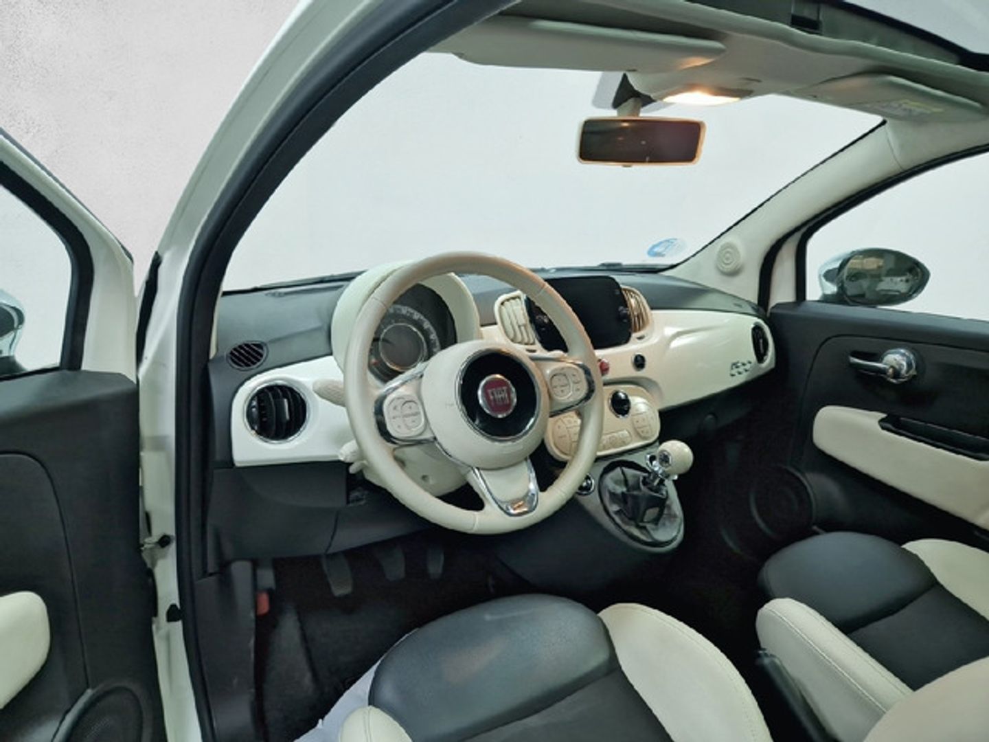Fiat 500 1.0 Hybrid Dolcevita 51 kW (70 CV)