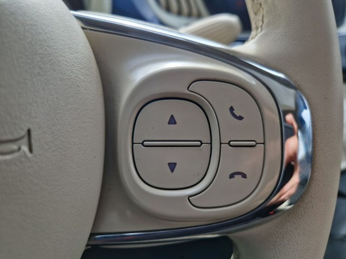 Fiat 500 1.0 Hybrid Dolcevita 51 kW (70 CV)