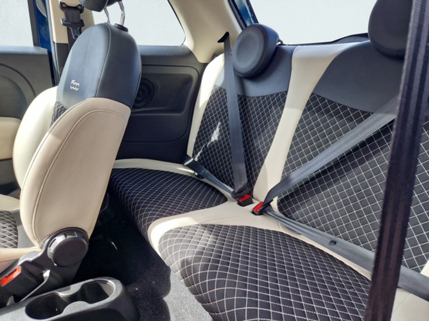 Fiat 500 1.0 Hybrid Dolcevita 51 kW (70 CV)
