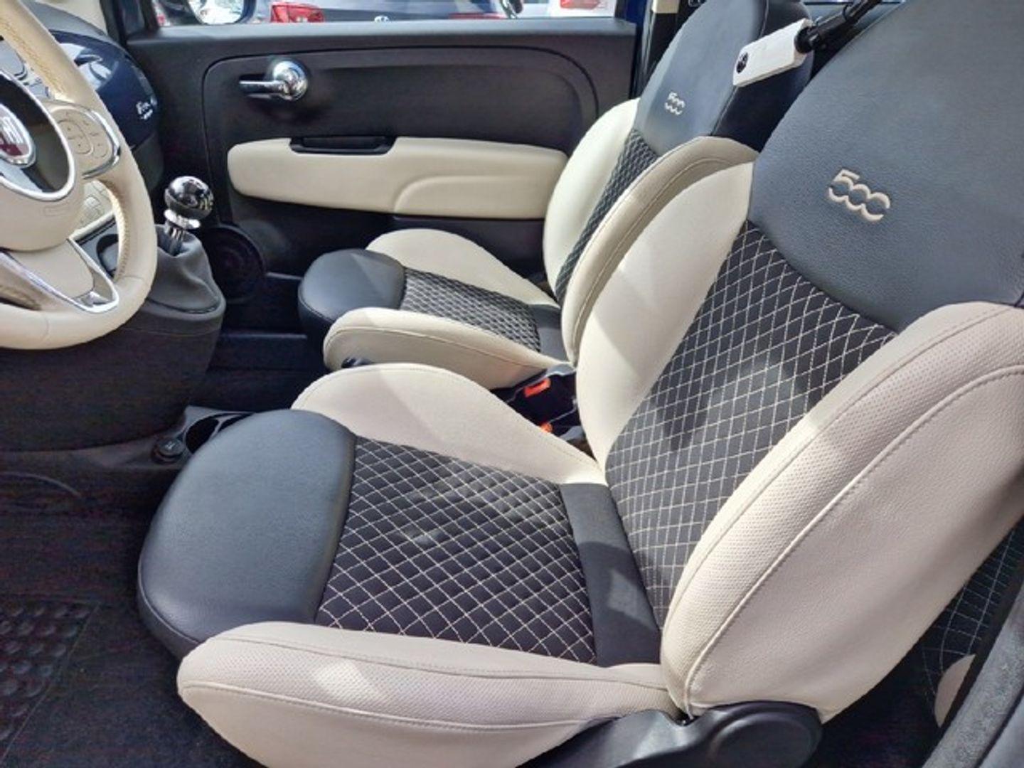 Fiat 500 1.0 Hybrid Dolcevita 51 kW (70 CV)