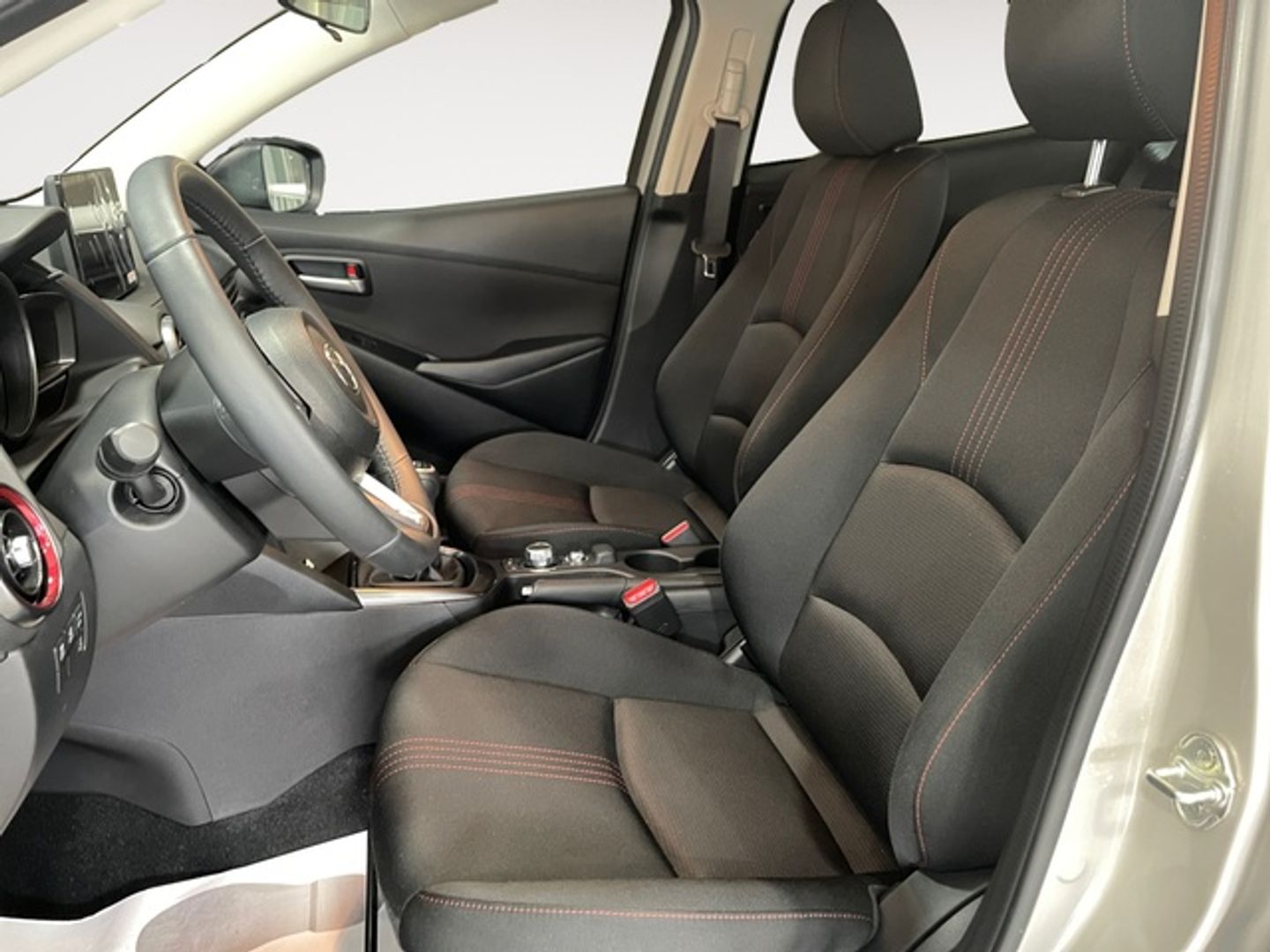 Mazda Mazda 2 e-SKYACTIV G Homura 66 kW (90 CV)