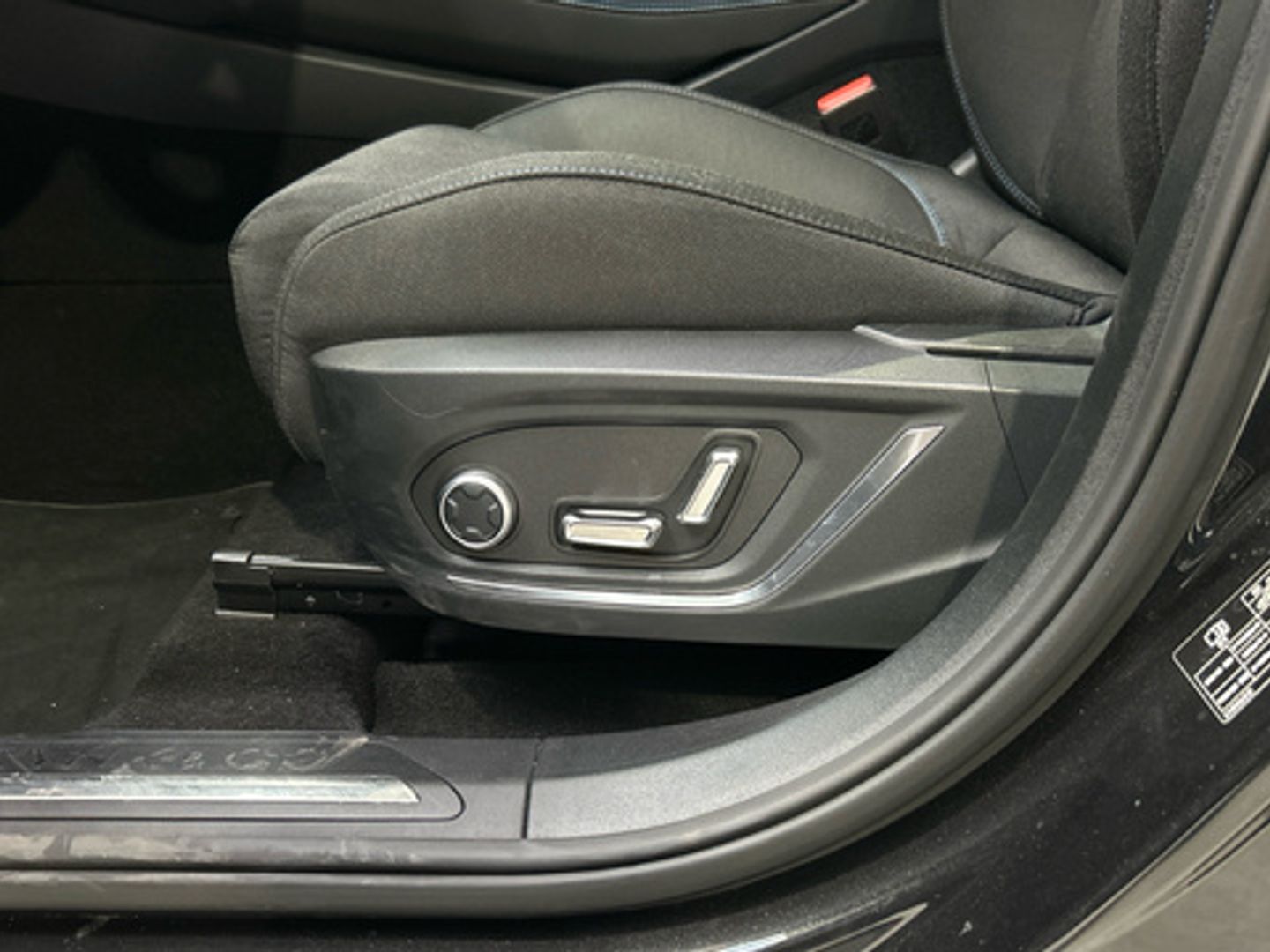 Lynk & Co 01 1.5 PHEV 6.6kW 192 kW (261 CV)