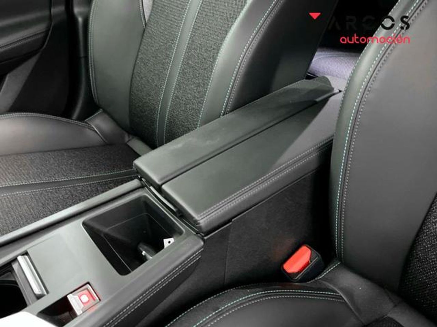 Peugeot 308 PureTech 130 S&S Allure EAT8 96 kW (130 CV)