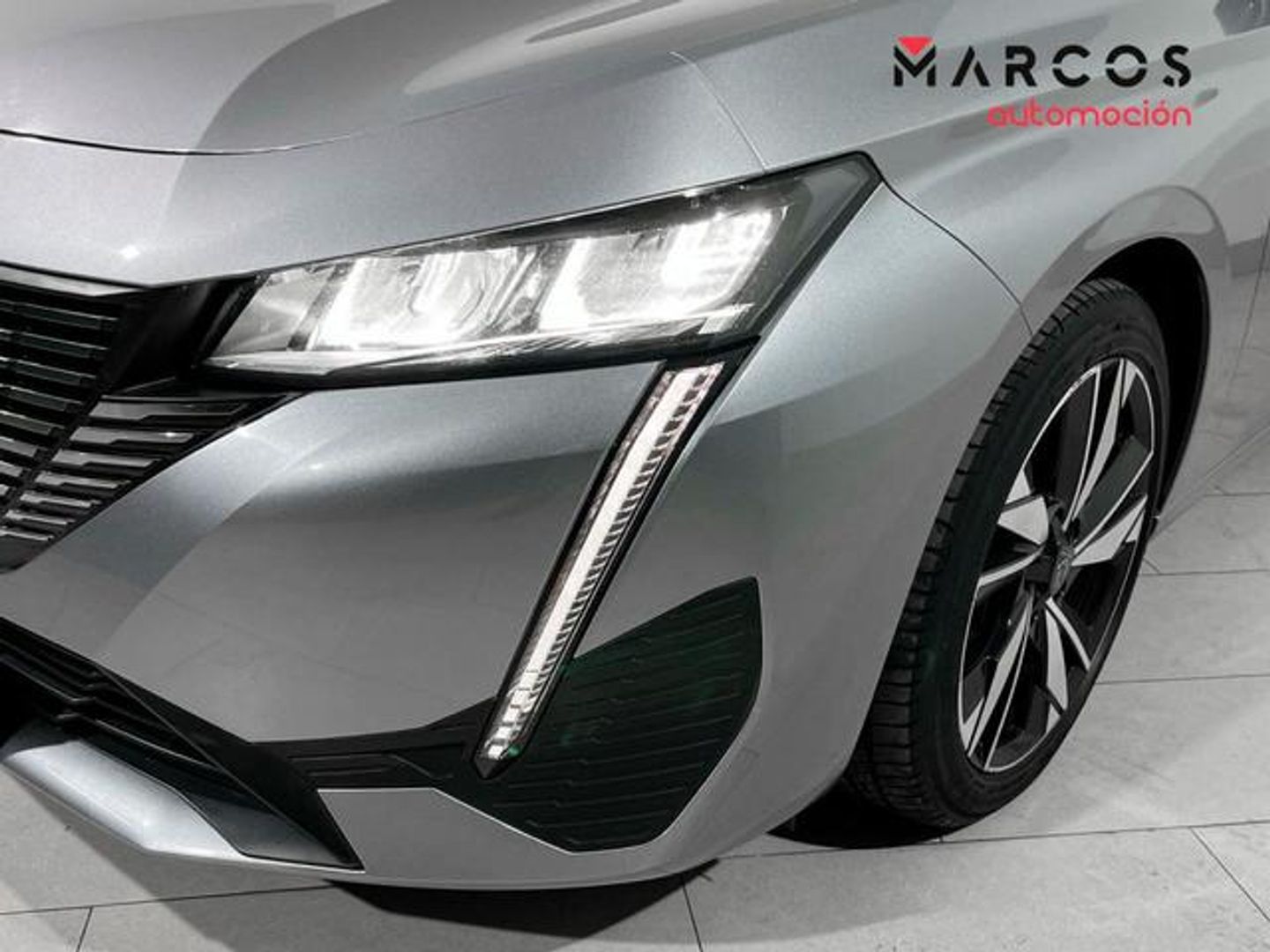 Peugeot 308 PureTech 130 S&S Allure EAT8 96 kW (130 CV)